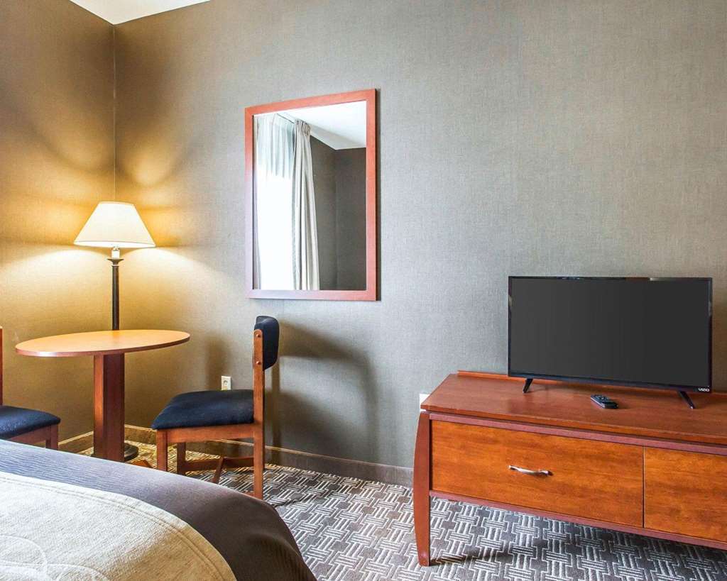 Quality Inn & Suites Benton - Draffenville Phòng bức ảnh